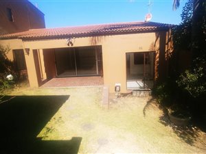 2 Bed Townhouse in Bryanston West