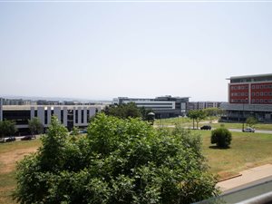 512 m² Office Space in New Town Centre (Gateway)