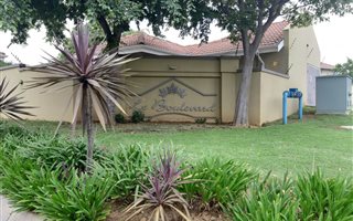 2 Bedroom Townhouse in Atlasville