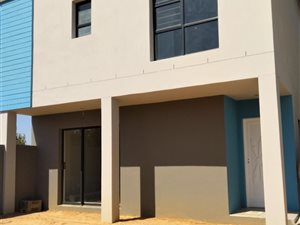 3 Bed Townhouse in Langeberg Ridge