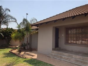 3 Bed House in Safari Gardens