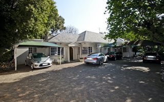 Commercial space in Parktown North