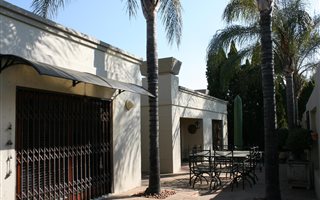 2 Bedroom Cluster in Sunninghill