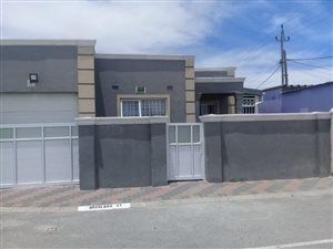 2 Bed House in Crossroads