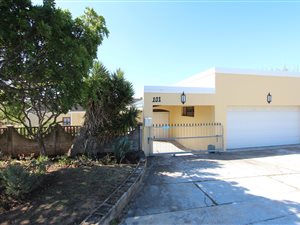 4 Bedroom House in Sherwood and surrounds