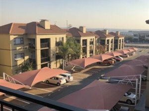 2 Bed Apartment in Pineslopes