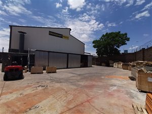 2400 m² Industrial space in Edenvale