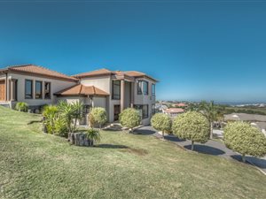 5 Bed House in Lovemore Heights
