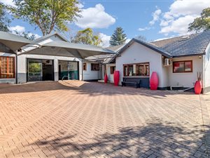 4 Bed House in Aldara Park