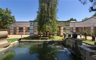 4 Bedroom House in Libradene