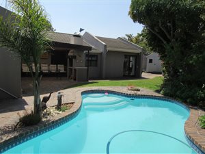 4 Bed House in Edgemead