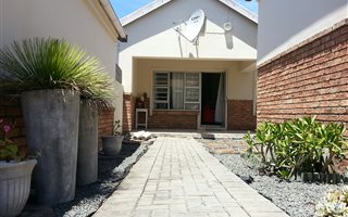 2 Bedroom Townhouse in Beacon Bay