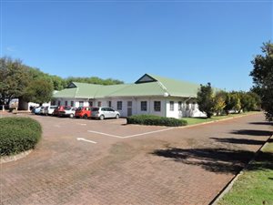 1300 m² Commercial space in Dalpark