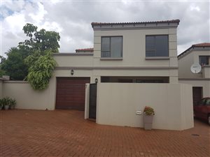 3 Bedroom Duplex in Northcliff