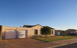 3 Bedroom House in Victoria Park