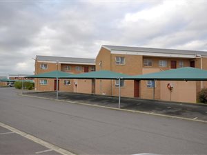 2 Bed Apartment in Oakglen
