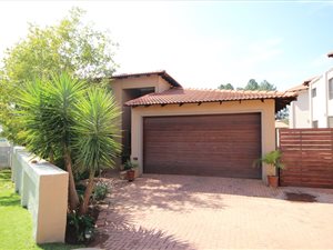 5 Bed House in Mooikloof Gardens