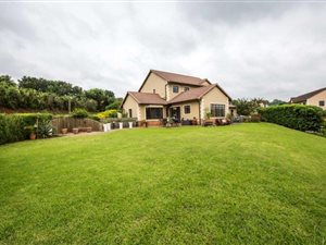 3 Bed Townhouse in Clifton Hill Estate