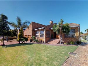 4 Bed House in Rouxville