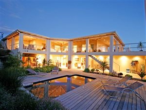 682 m² Office Space in Seaside Longships