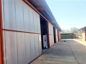 1 ha Farm in Kameeldrift East