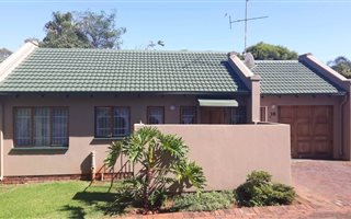 3 Bedroom Townhouse in Noordheuwel