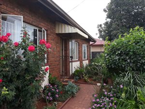 3 Bed House in Claremont