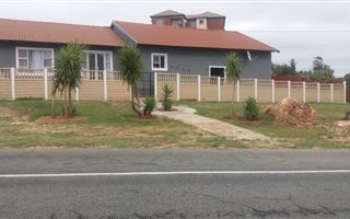 3 Bedroom House in Noordheuwel