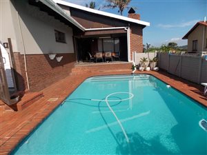 4 Bedroom House in Ocean View