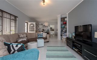 2 Bedroom House in Woodmead