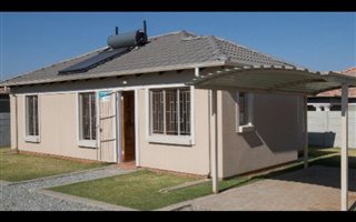 3 Bedroom House in Albertsdal