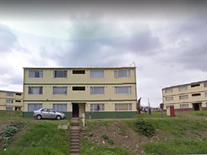 2 Bed Flat in Stonebridge