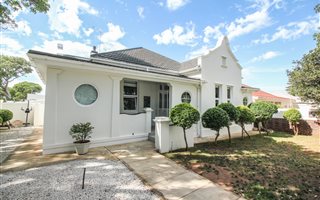 5 Bedroom House in Mill Park