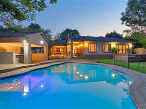 4 Bed House in Hurlingham Gardens