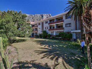 1 Bed Apartment in Oranjezicht