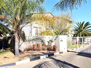 2 Bed Townhouse in Verwoerdpark