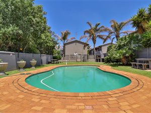 2 Bed Apartment in Rynfield
