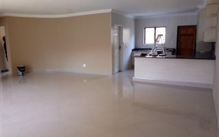 2 Bedroom Apartment in Kameeldrift East
