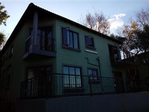 2 Bed Apartment in Kameeldrift East