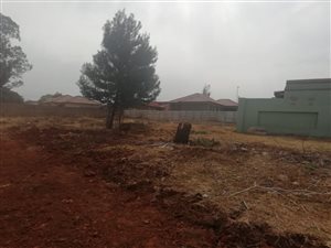 710 m² Land available in Pollak Park