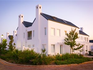 4 Bed House in Koelenbosch Country Estate
