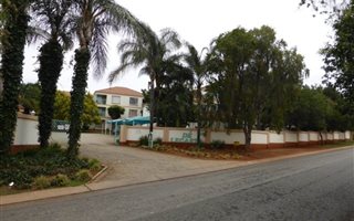 1 Bedroom Apartment in Monument Park