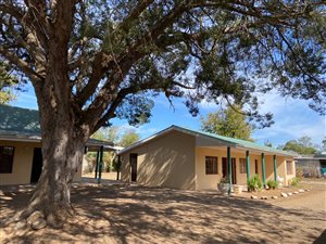 6 Bed House in Kirkwood