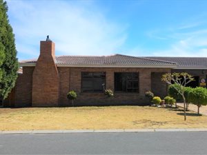 4 Bed House in Sonstraal Heights