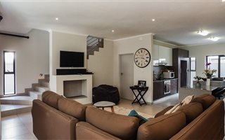 4 Bedroom Cluster in Bryanston
