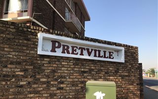 Bachelor apartment in Mayville