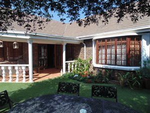 3 Bed Cluster in Lynnwood Glen