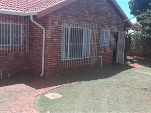 3 Bed House in Clarina