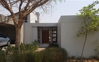 3 Bedroom House in Jackal Creek Golf Estate
