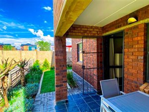 2 Bed Apartment in Pimville